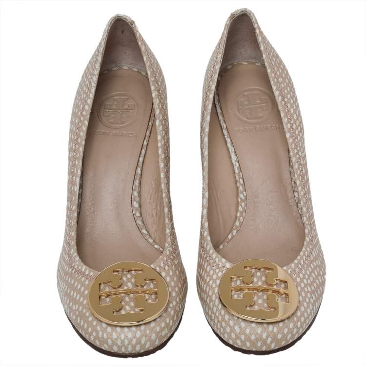Pre Owned Tory Burch Beige Embossed Leather Sofia Wedge Pumps Size 37