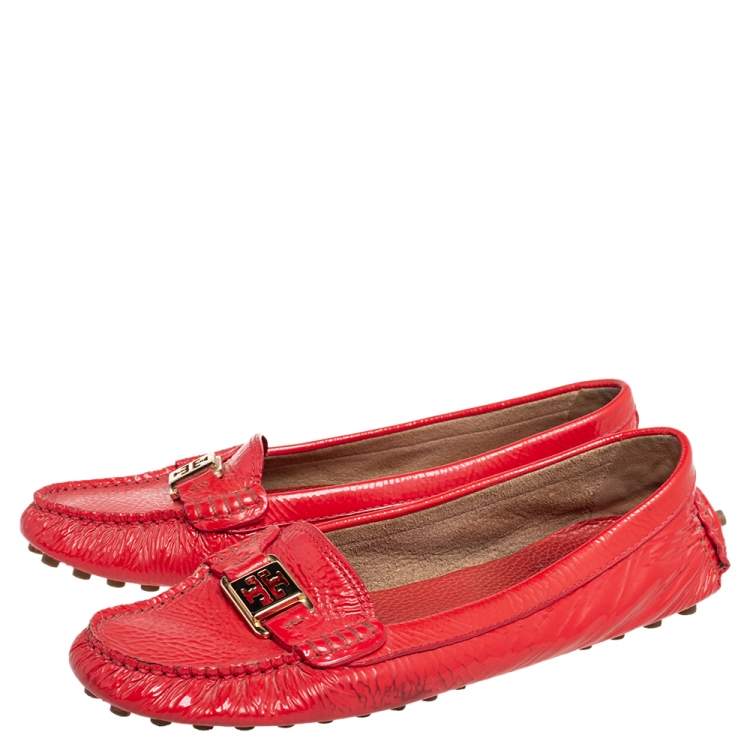 Pre Owned Tory Burch Red Crinkled Patent Leather Driving Loafers Size 40