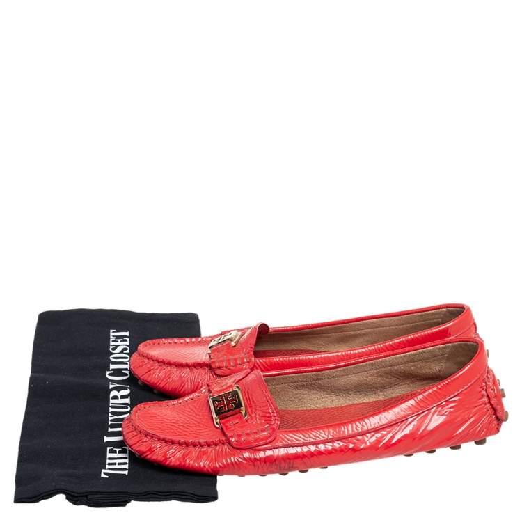 Pre Owned Tory Burch Red Crinkled Patent Leather Driving Loafers Size 40