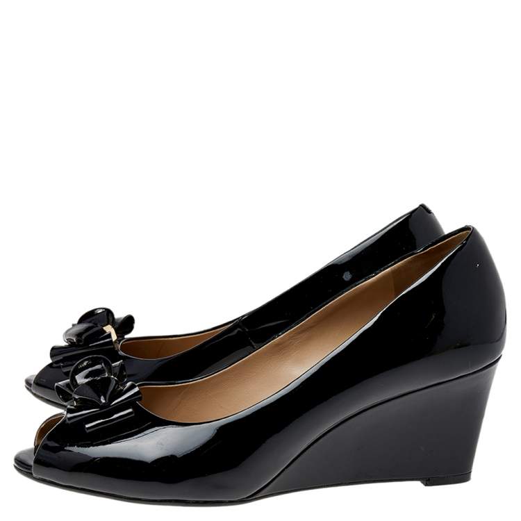 Pre Owned Tory Burch Black Patent Leather Wedge Pumps Size 39.5