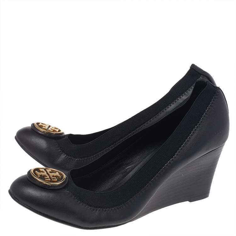 Pre Owned Tory Burch Black Leather Caroline Wedge Pumps Size 37.5