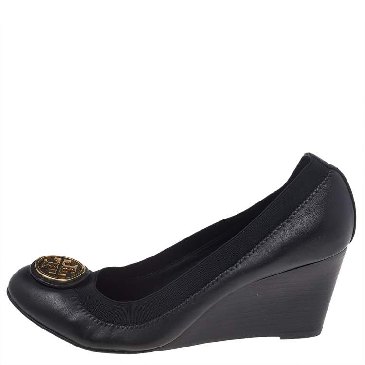 Pre Owned Tory Burch Black Leather Caroline Wedge Pumps Size 37.5
