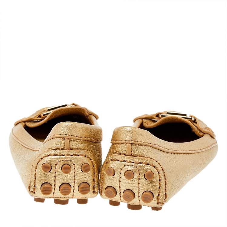 Pre Owned Tory Burch Gold Foil Leather Metal Logo Slip On Loafers Size 36