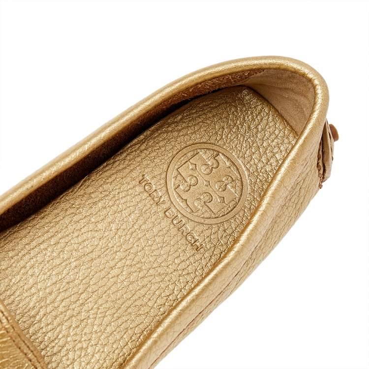Pre Owned Tory Burch Gold Foil Leather Metal Logo Slip On Loafers Size 36