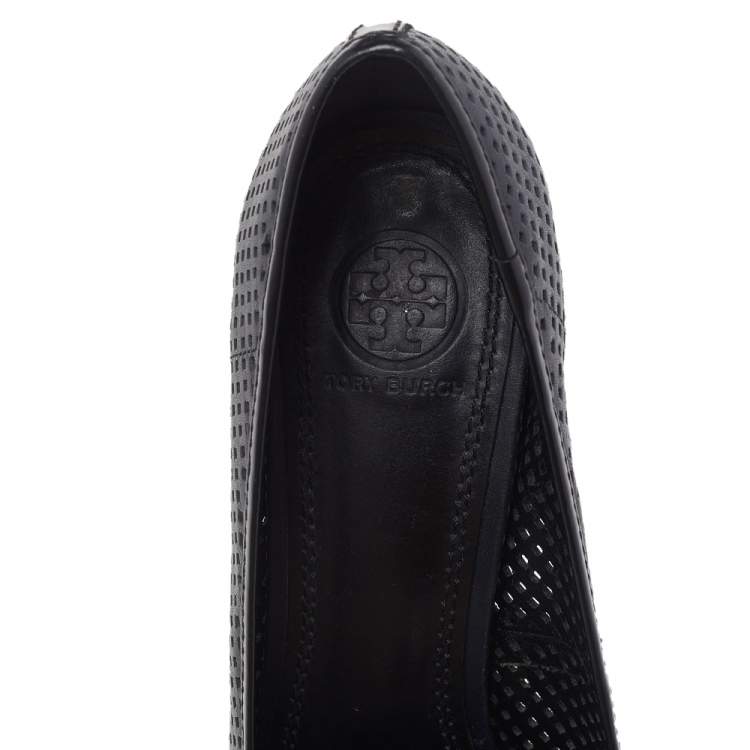 Pre Owned Tory Burch Black/Blue Perforated Leather Bow Pumps Size 38