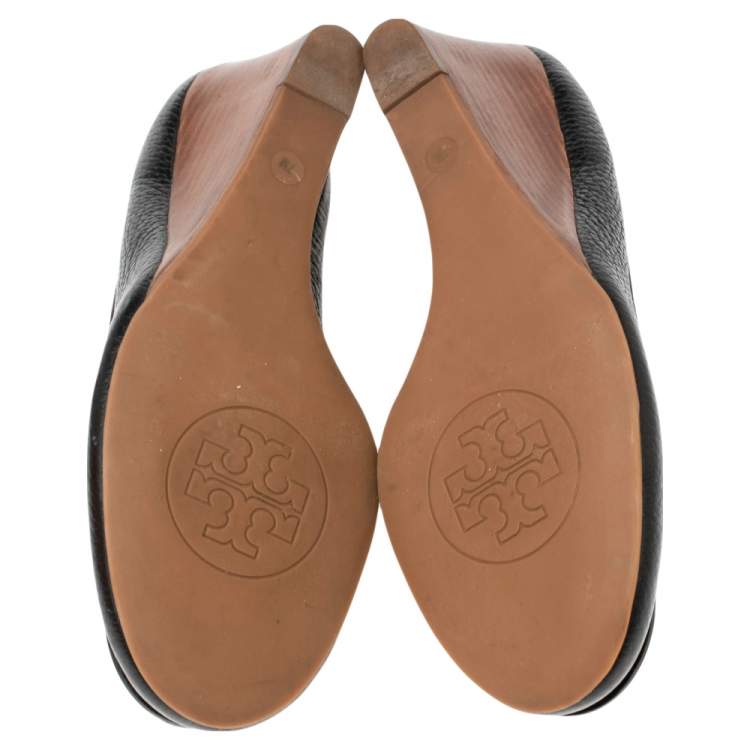 Pre Owned Tory Burch Black Leather Reva Logo Wedge Pumps Size 37
