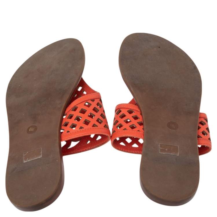 Pre Owned Tory Burch Coral Red Lattice Leather Flat Thong Sandals Size 36