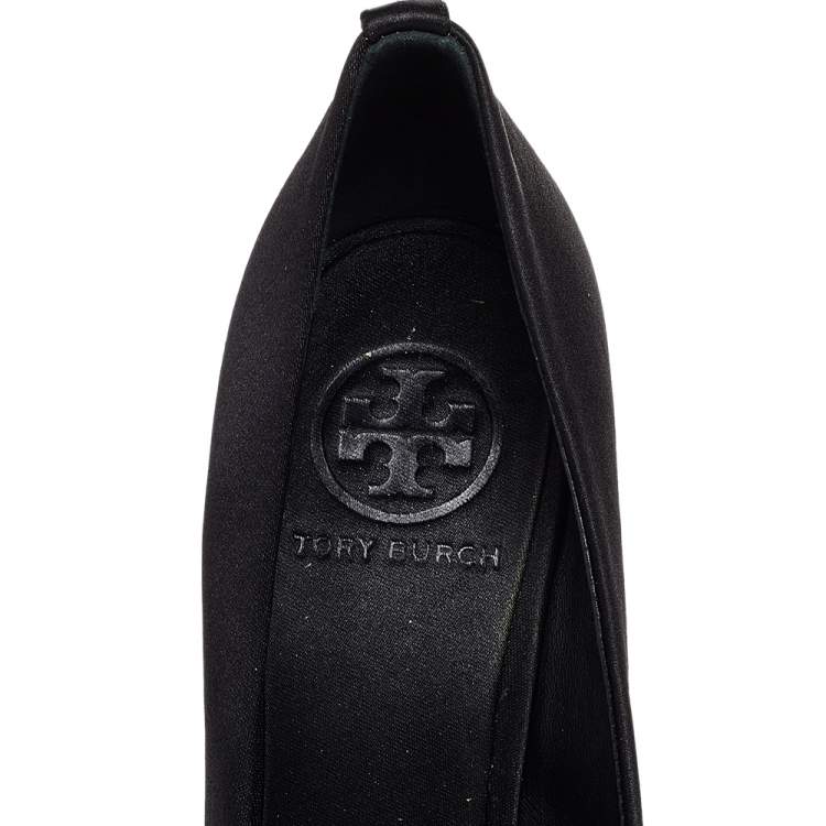 Pre Owned Tory Burch Black/Gold Satin And Leather Bow Block Heel Pumps SIze 37