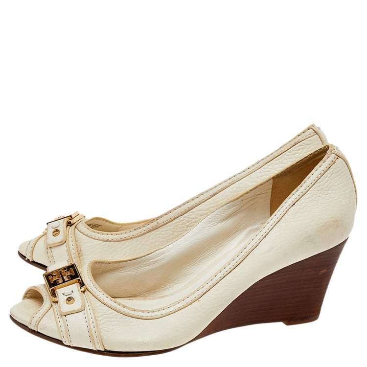 Pre Owned Tory Burch Cream Leather Peep Toe Pumps Size 37.5