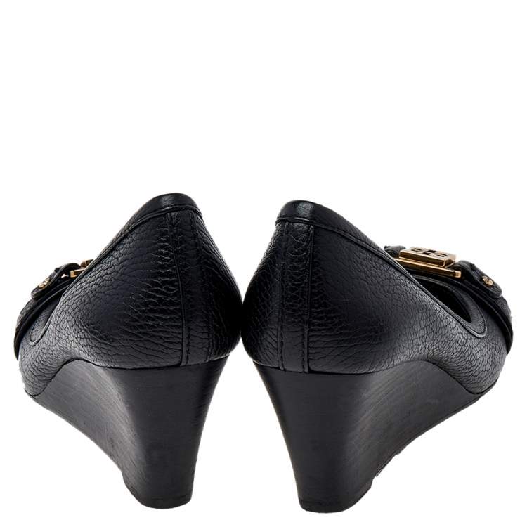 Pre Owned Tory Burch Black Leather Wedge Pumps Size 35