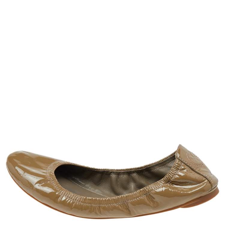 Pre Owned Tory Burch Olive Green Patent Leather Scrunch Ballet Flats Size 38