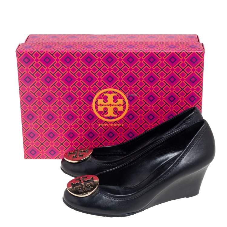 Pre Owned Tory Burch Black Leather Chelsea Wedge Pumps Size 37