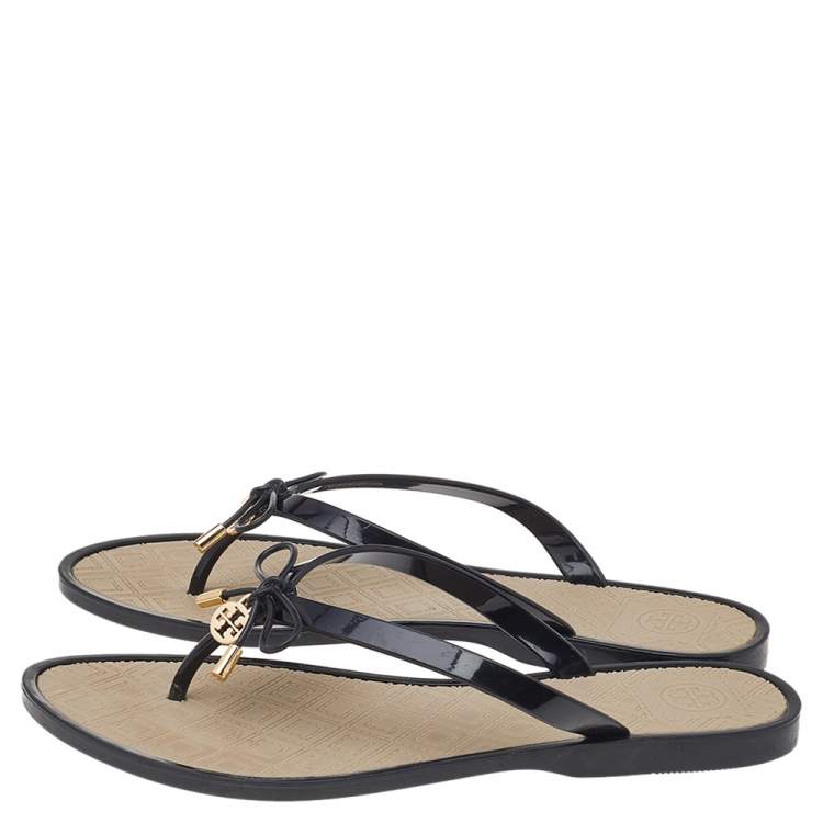 Pre Owned Tory Burch Black Rubber Bow Thong Flats Size 39