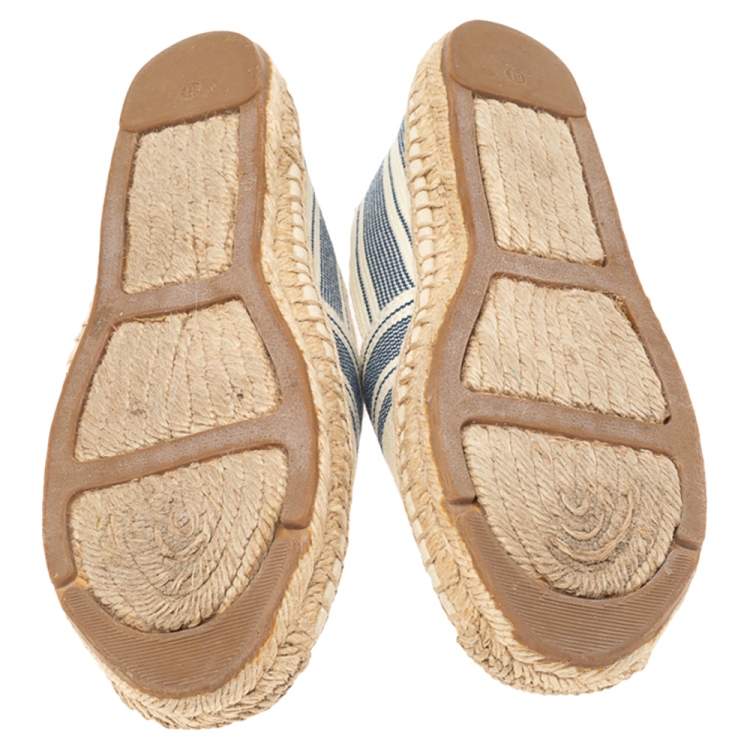 Pre Owned Tory Burch Cream/Blue Striped Canvas Espadrilles Loafers Size 36.5