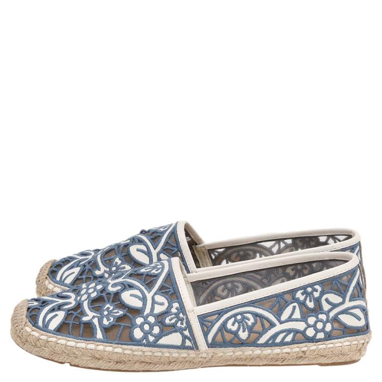 Pre Owned Tory Burch Blue-White Floral Cut Out Lace And Leather Espadrille Flats Size 40