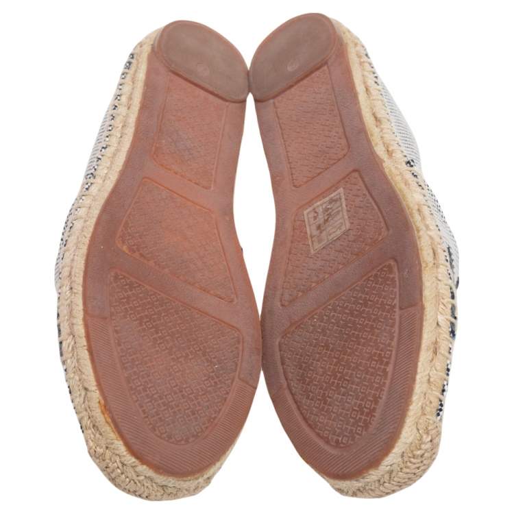 Pre Owned Tory Burch Blue/White Canvas And Leather Poppy Logo Espadrilles Size 37
