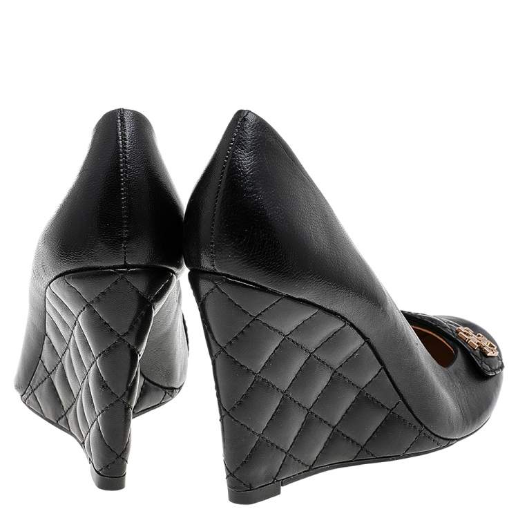 Pre Owned Tory Burch Black Leather Leila Quilted Heel Wedge Pumps Size 39.5