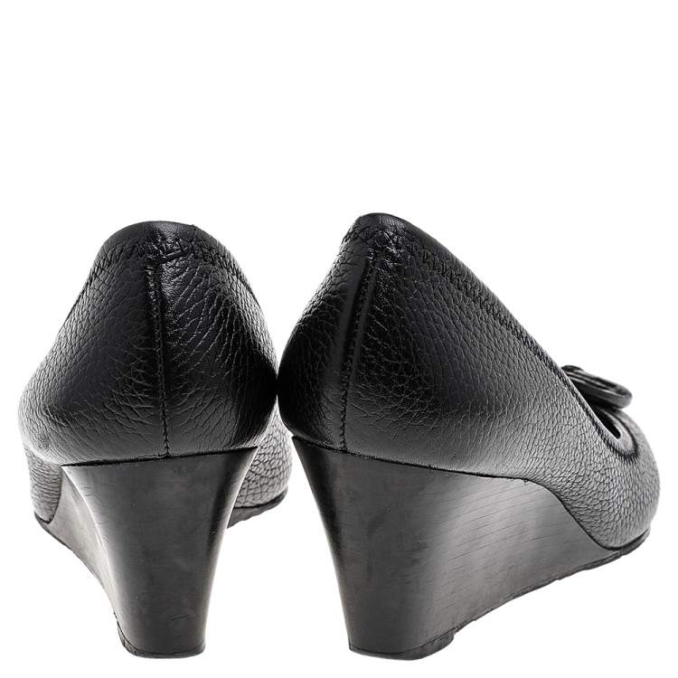 Pre Owned Tory Burch Black Leather Julianne Wedge Pumps Size 35