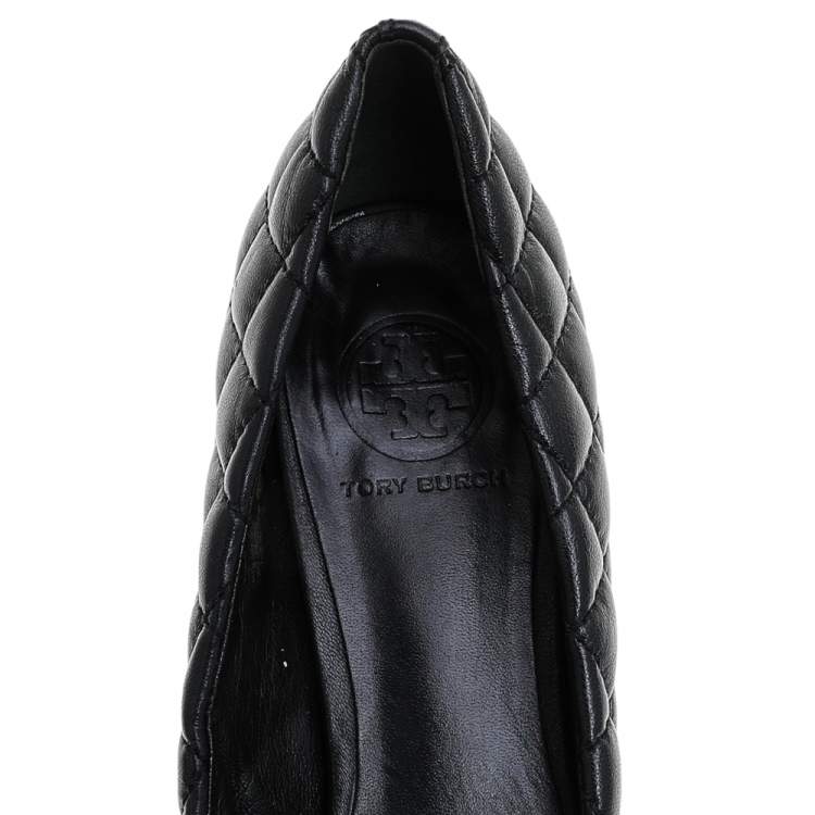Pre Owned Tory Burch Black Quilted Leather Kaitlin Metal Cap Toe Block Heel Pumps Size 39