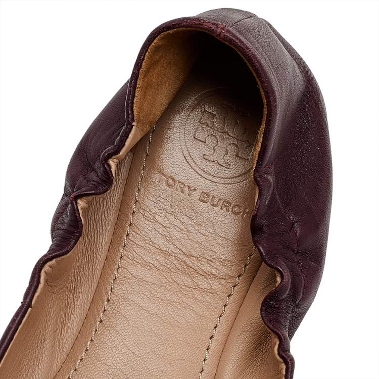 Pre Owned Tory Burch Burgundy Leather Flower Scrunch Ballet Flats Size 35.5