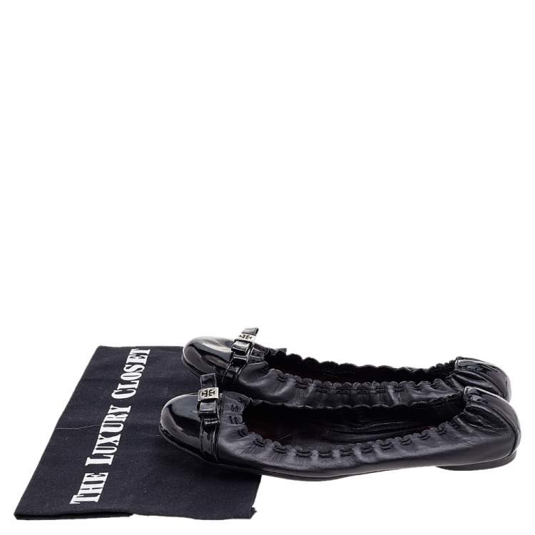 Pre Owned Tory Burch Black Leather And Patent Leather Cap Toe Ballet Flats Size 38