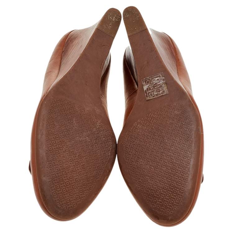 Pre Owned Tory Burch Brown Leather Selma Wedge Logo Pumps Size 38.5