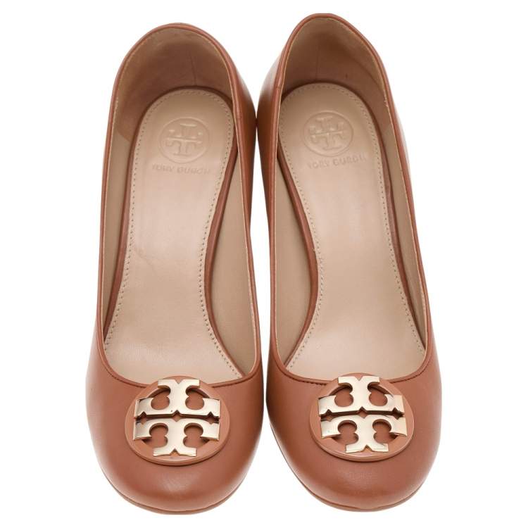 Pre Owned Tory Burch Brown Leather Janey Round Toe Pumps Size 37.5