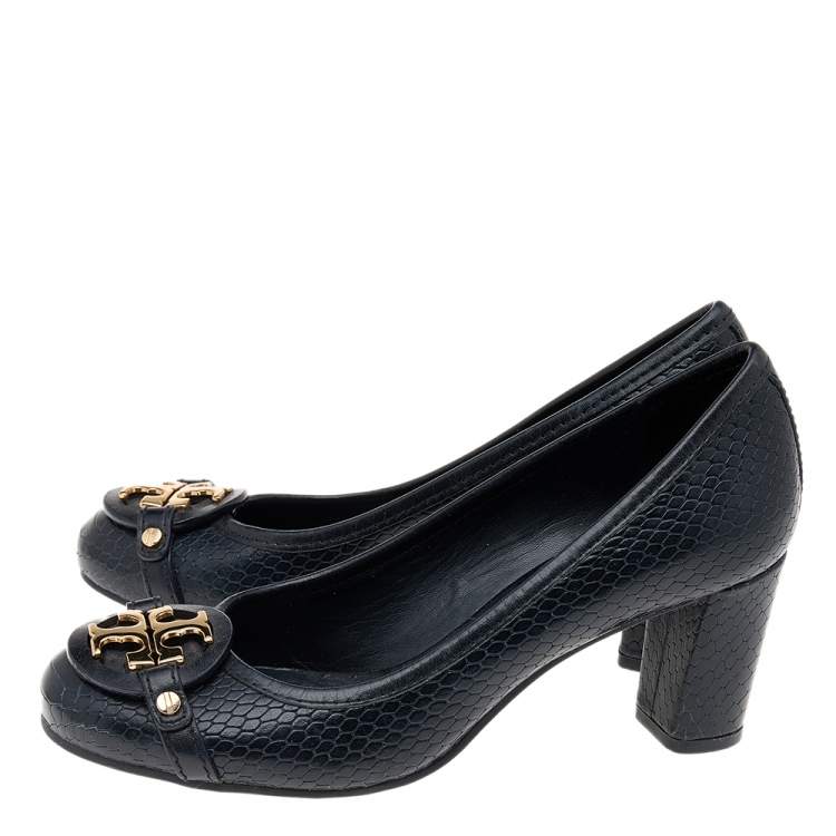 Pre Owned Tory Burch Navy Blue Python Embossed Leather Signature Logo Block Heel Pumps Size 36