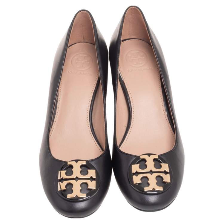 Pre Owned Tory Burch Black Leather Janey Block Heel Pumps Size 35
