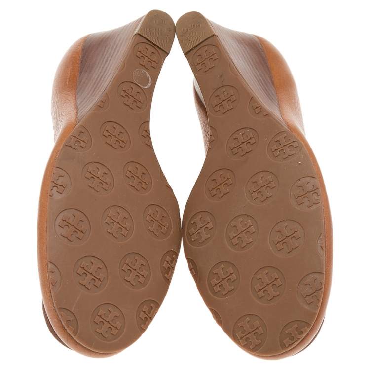 Pre Owned Tory Burch Brown Leather Sally Wedge Pumps Size 38