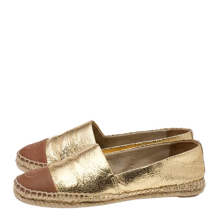 Pre Owned Tory Burch Gold/Beige Leather Cap Toe Flat Espadrilles Size 38.5