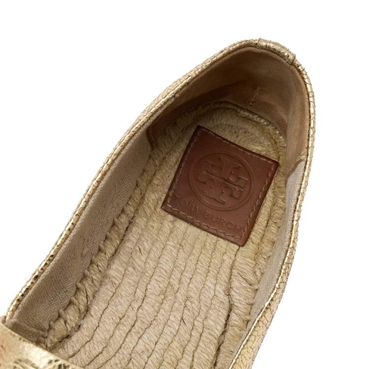 Pre Owned Tory Burch Gold/Beige Leather Cap Toe Flat Espadrilles Size 38.5