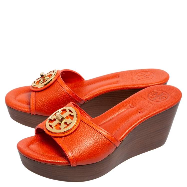 Pre Owned Tory Burch Orange Leather Patty Wedge Slide Sandals Size 37.5