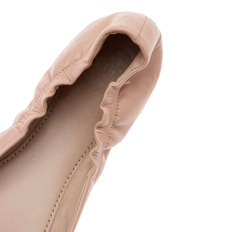 Pre Owned Tory Burch Beige Leather Flower Scrunch Ballet Flats Size 38