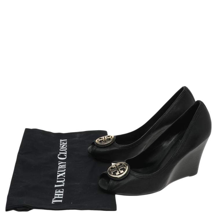 Pre Owned Tory Burch Black Leather Wedge Pumps Size 39