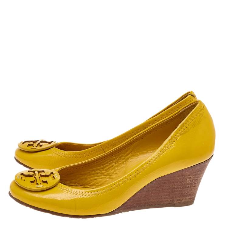Pre Owned Tory Burch Yellow Patent leather Sally Wedge Pumps Size 37.5