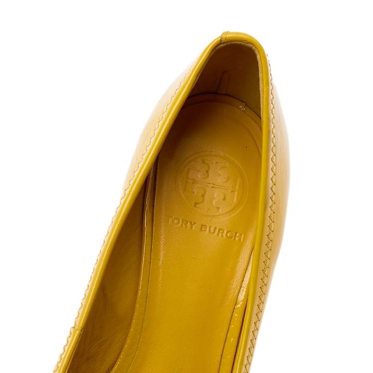 Pre Owned Tory Burch Yellow Patent leather Sally Wedge Pumps Size 37.5