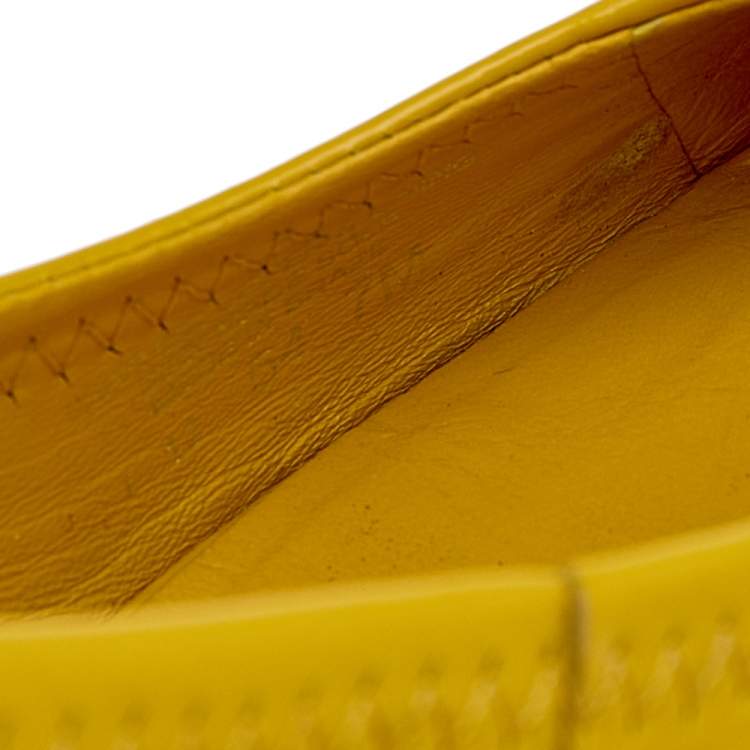 Pre Owned Tory Burch Yellow Patent leather Sally Wedge Pumps Size 37.5