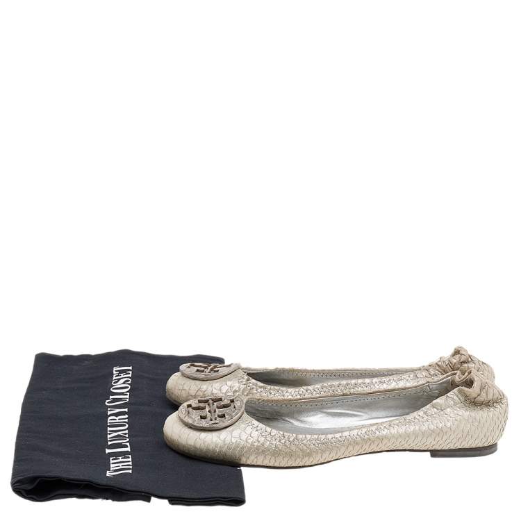 Pre Owned Tory Burch Silver Python Embossed Leather Reva Ballet Flats Size 38.5