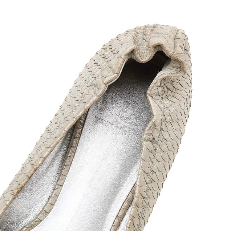Pre Owned Tory Burch Silver Python Embossed Leather Reva Ballet Flats Size 38.5