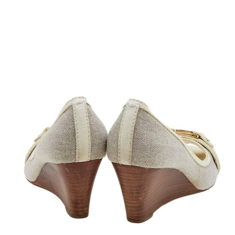 Pre Owned Tory Burch Grey/Cream Canvas And Leather Wedge Peep Toe Pumps Size 37.5