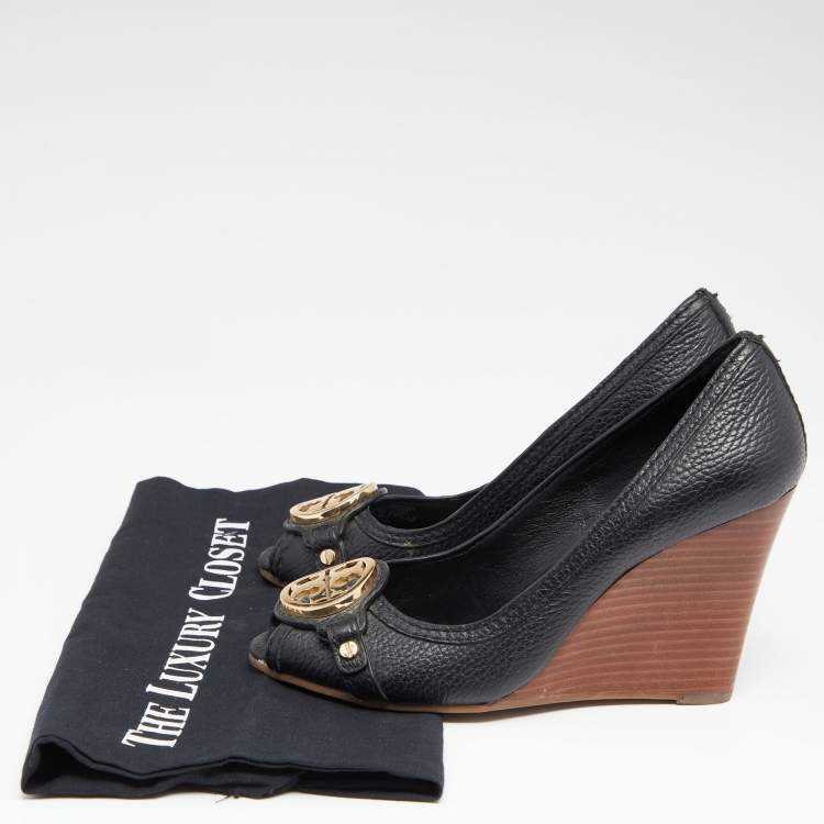 Pre Owned Tory Burch Black Leather Leticia Wedge Peep Toe Pumps Size 35.5