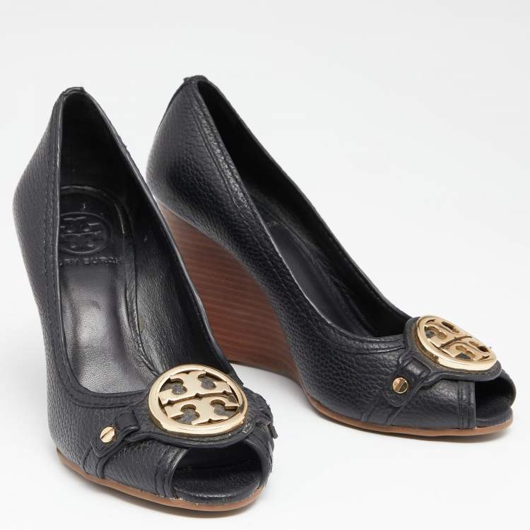 Pre Owned Tory Burch Black Leather Leticia Wedge Peep Toe Pumps Size 35.5