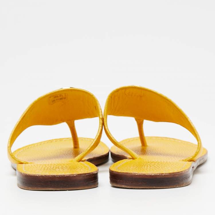 Pre Owned Tory Burch Yellow Leather Benton Flat Thongs Size 40