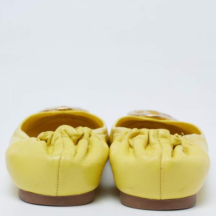 Pre Owned Tory Burch Yellow Leather Scrunch Ballet Flats Size 38