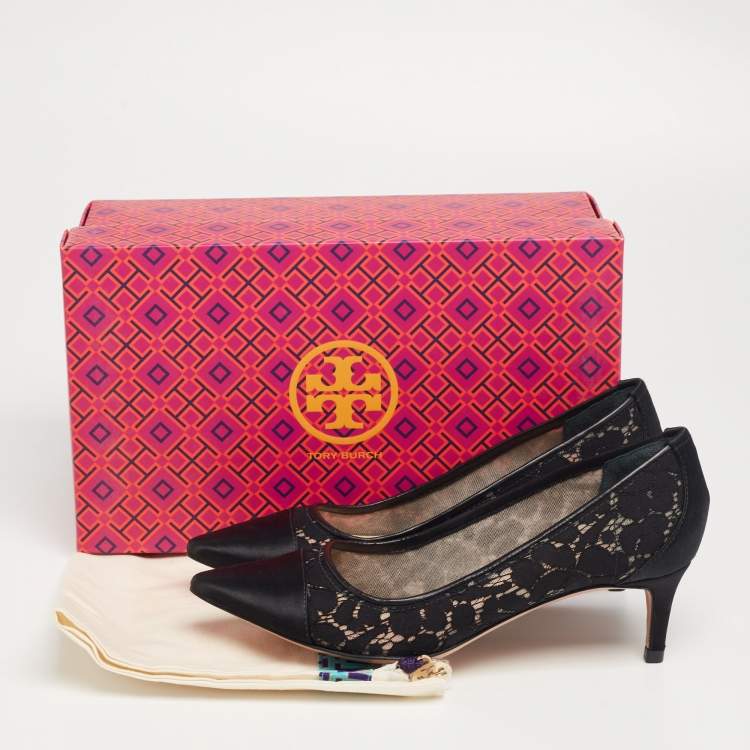 Pre Owned Tory Burch Black Lace and Satin Glenna Pumps Size 37.5