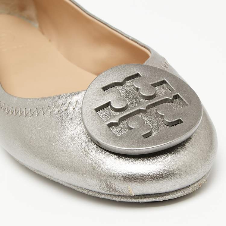 Pre Owned Tory Burch Silver Leather Scrunch Ballet Flats Size 35.5