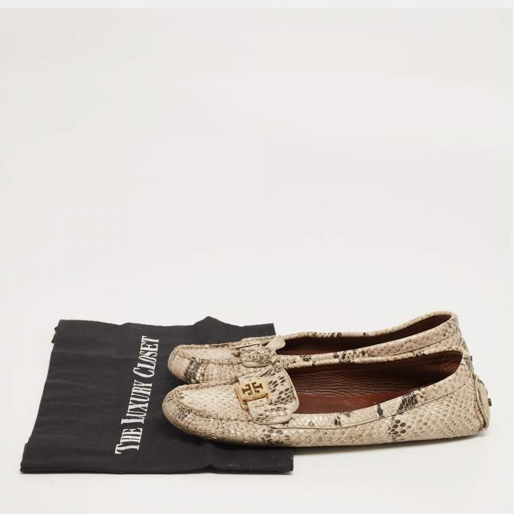 Pre Owned Tory Burch Cream/Brown Python Embossed Leather Driving Loafers Size 38.5