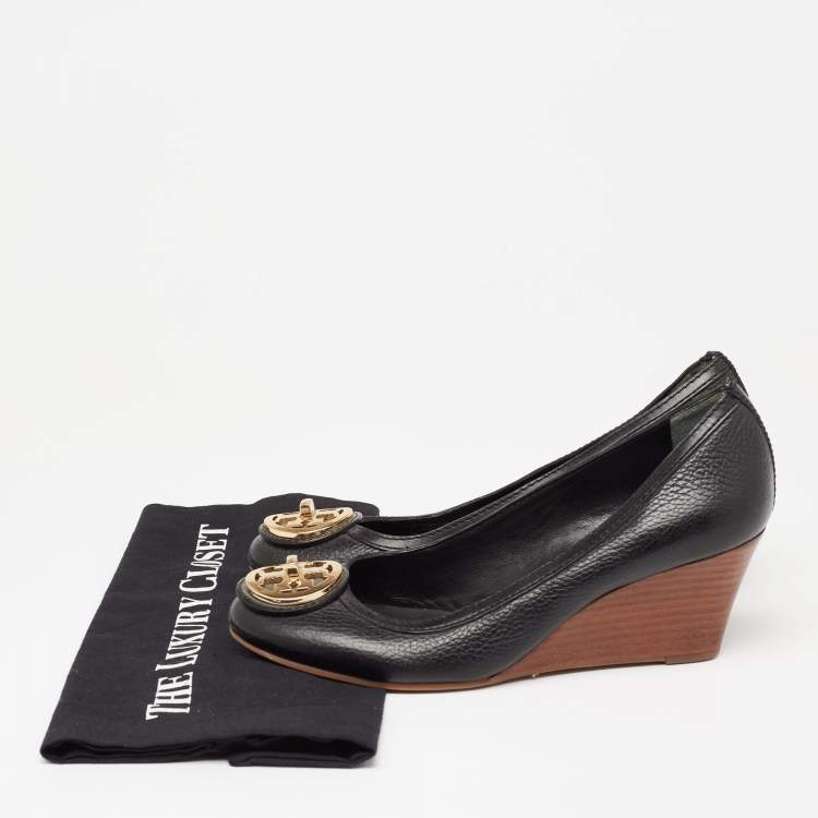 Pre Owned Tory Burch Black Leather Wedge Pumps Size 38.5