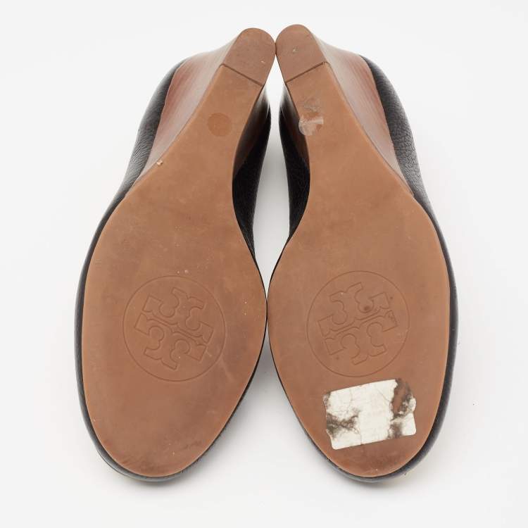 Pre Owned Tory Burch Black Leather Wedge Pumps Size 38.5